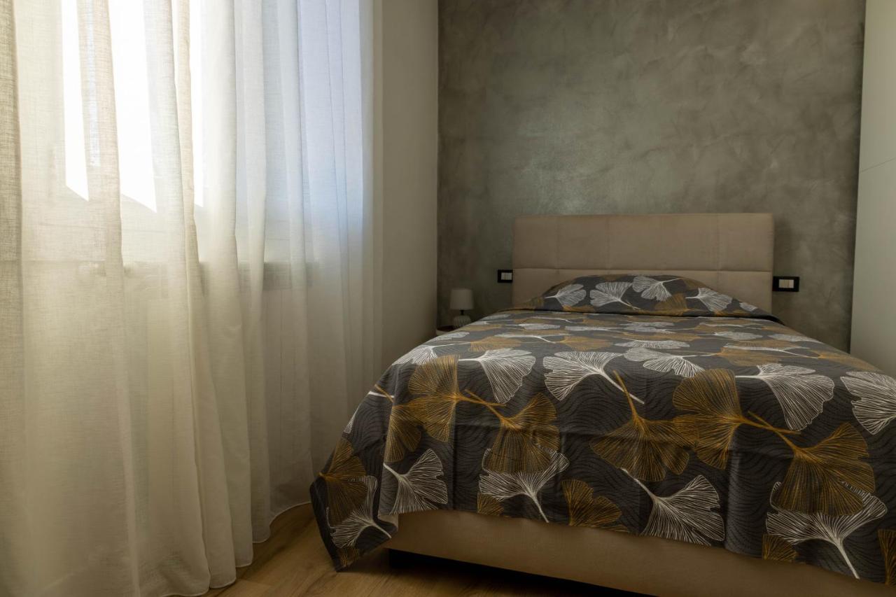 Maison 140 Lonato Bagian luar foto
