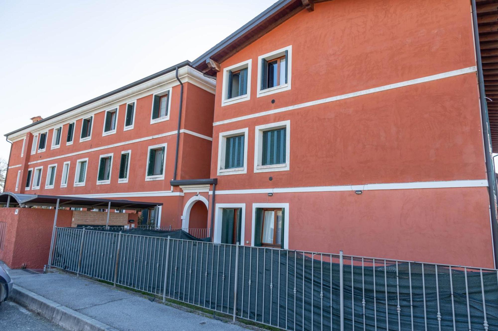Maison 140 Lonato Bagian luar foto